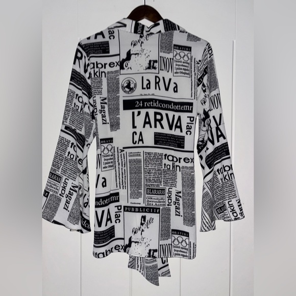 Mishca Newspaper Print Waist Tie Bell Sleeve Art To Wear Blouse Size Large Boho - Picture 2 of 9